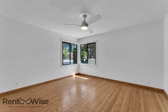Building Photo - 1534 Whipple Ave