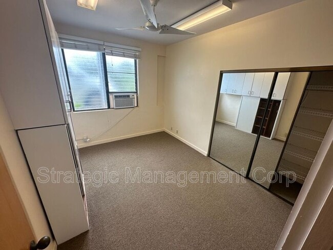 Building Photo - 3717 Manini Way