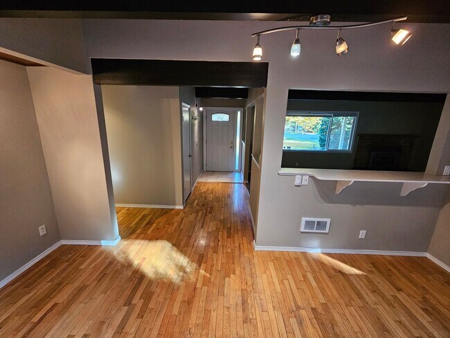 Building Photo - 8827 - Garland