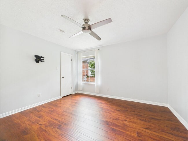 Building Photo - 4819 10 Sleep Ln