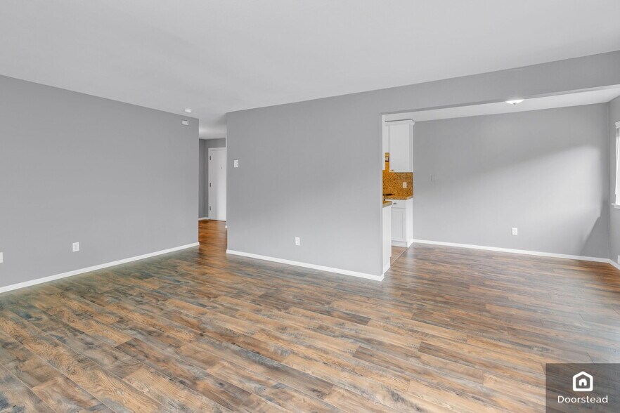 Building Photo - 5501 11th Ave NW