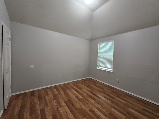 Building Photo - 3212 Kennedy Dr