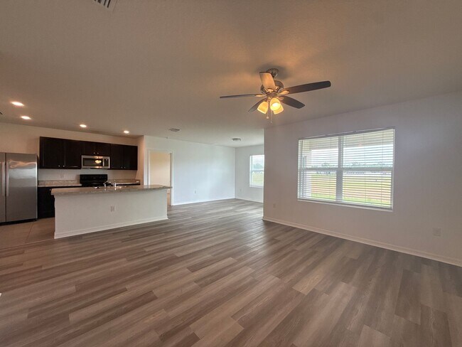 Building Photo - Oak Hill Plantation - Aria Model - 3/2/2 *New Home*