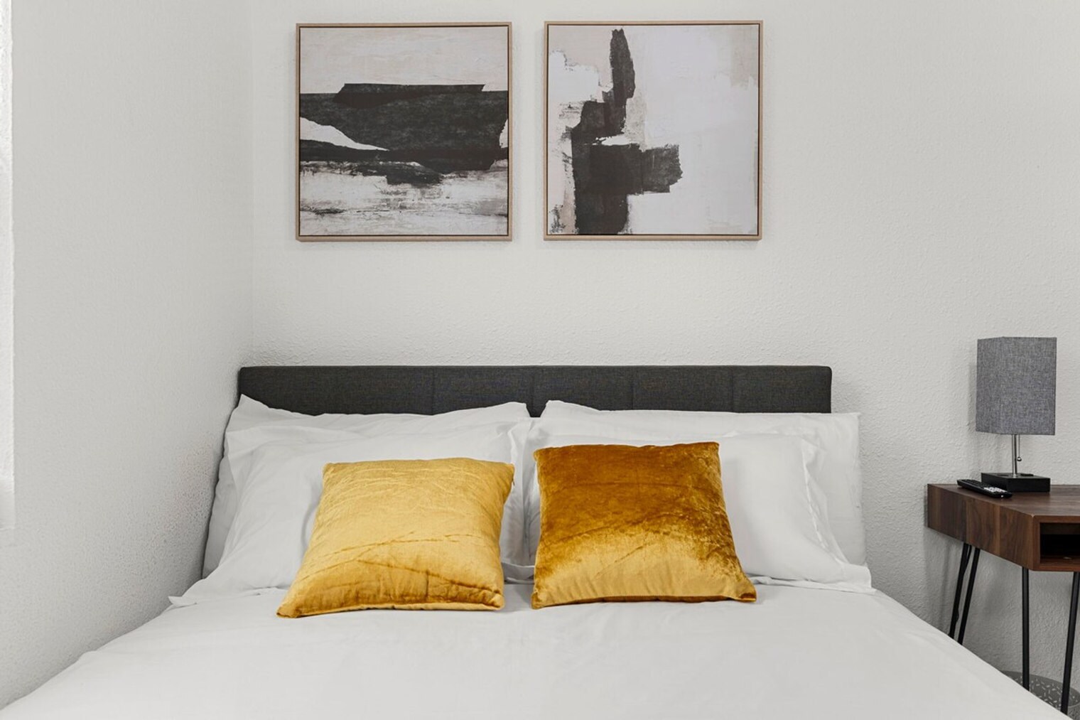 Building Photo - 2213 E 18th Ave