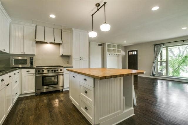 Building Photo - 630 Downing Dr