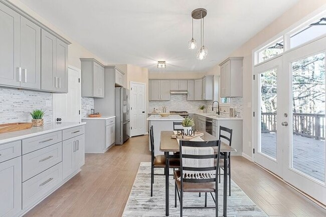 Building Photo - 3637 Green Pine Way