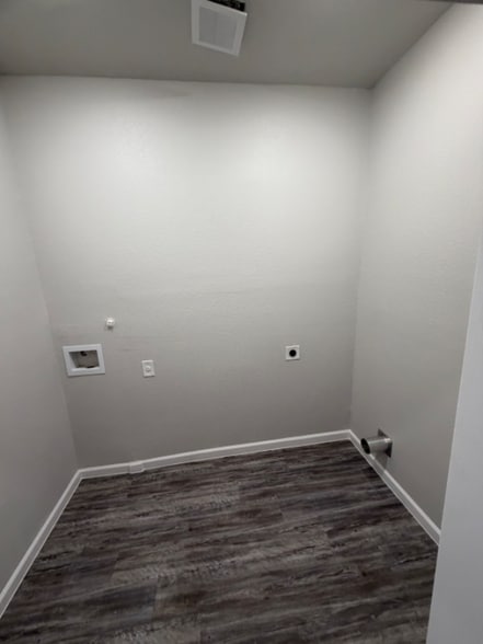 Building Photo - 1623 W Ashby Pl