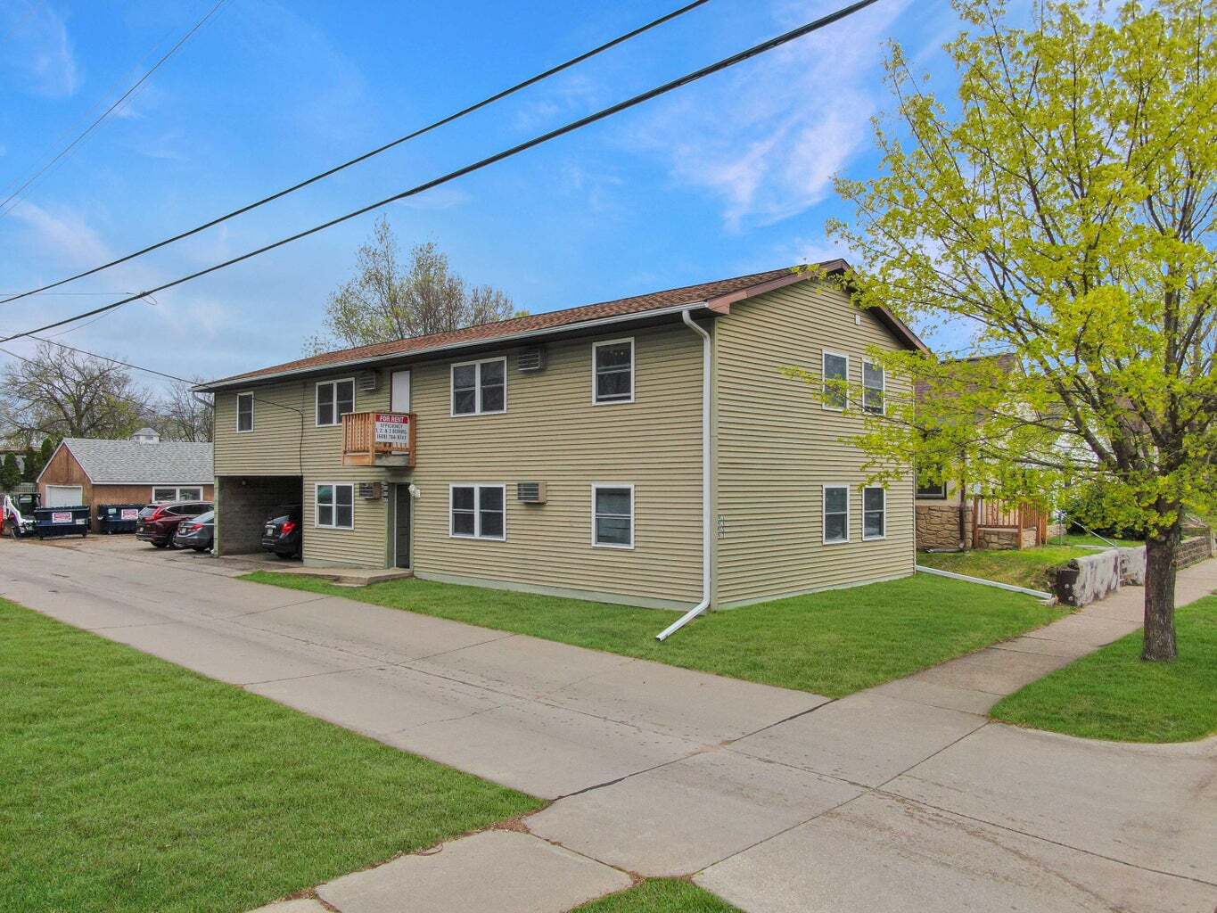 Building Photo - 917 Grove St
