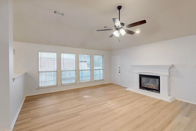 Building Photo - 4817 Valley Springs Trail
