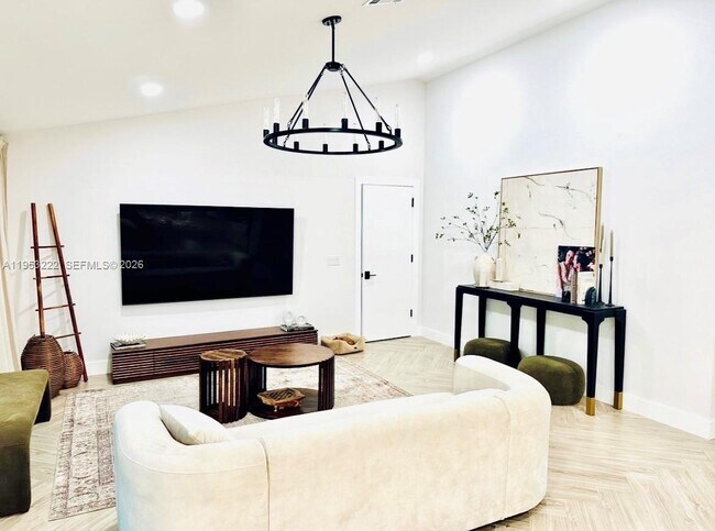 Building Photo - 2475 NW 25th St