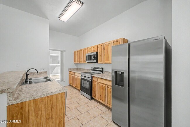 Building Photo - 7119 W Krall St