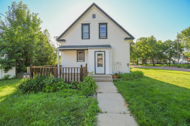 Building Photo - 1515 S Duluth Ave
