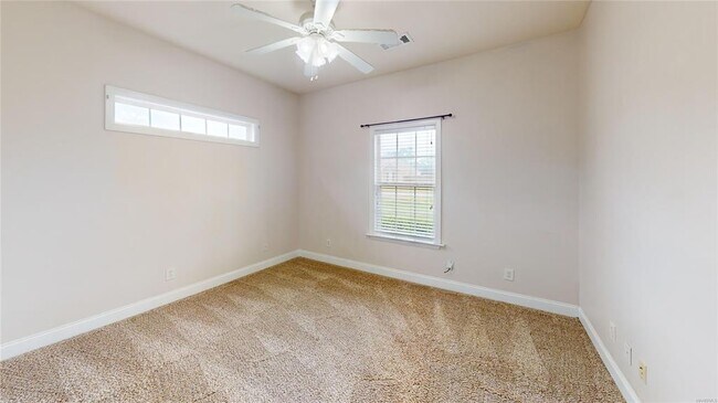 Building Photo - 414 Runway Dr