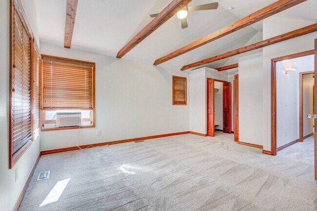 Building Photo - Gorgeous 3BD/2.5BA Downtown Boulder Home- ...