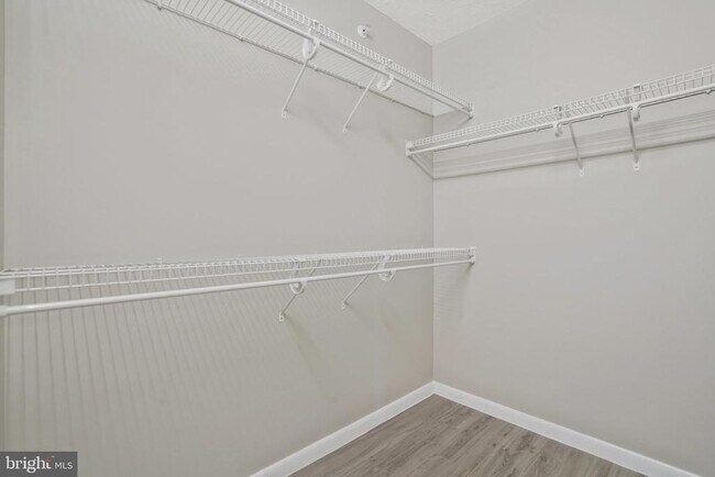 Building Photo - 851 N Glebe Rd