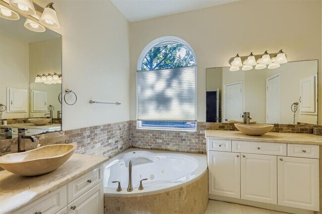 Building Photo - 3135 Burks Ln