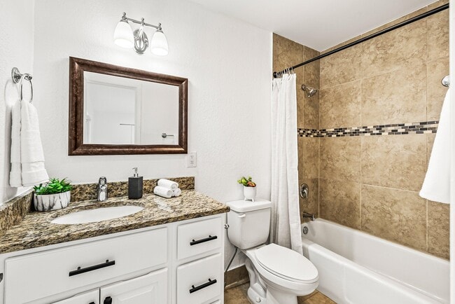 Building Photo - 17 Fayette Dr