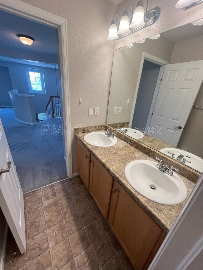 Building Photo - 5420 Heatherton Ln