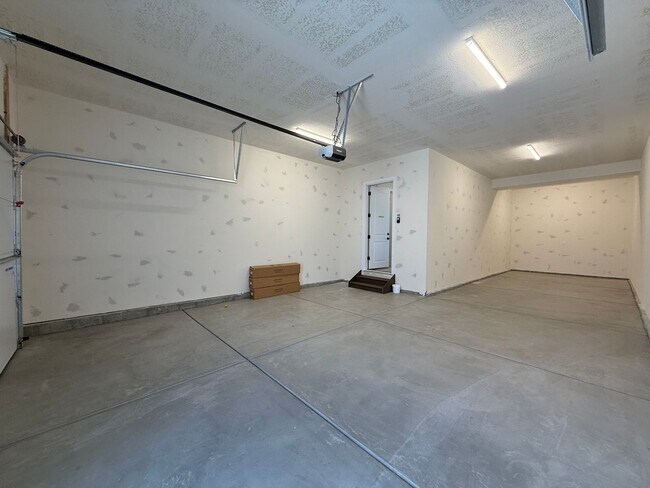 Building Photo - 2179 N Paradise Flt Ln