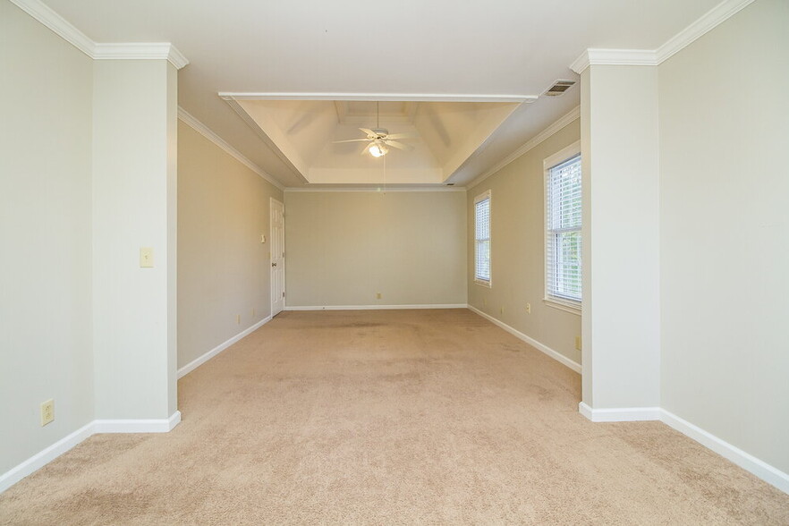 Building Photo - 6537 Arvington Way
