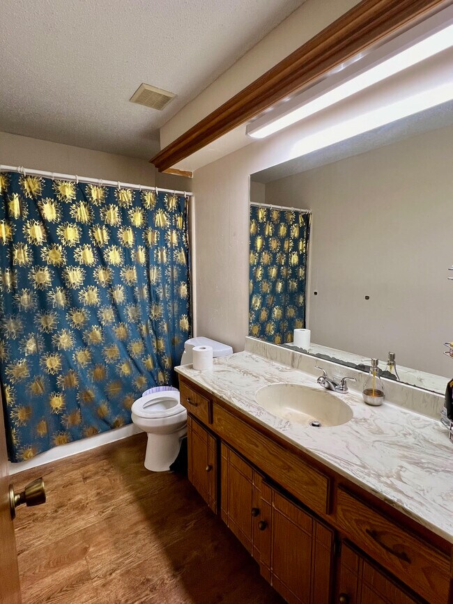 Building Photo - 12405 Bannockburn Pl