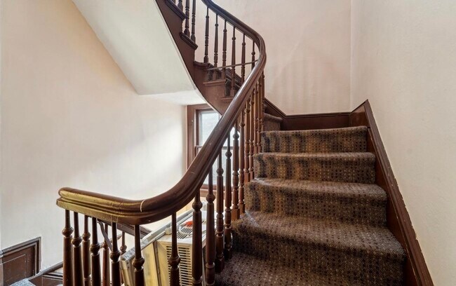 Building Photo - 21-23-23 48th St