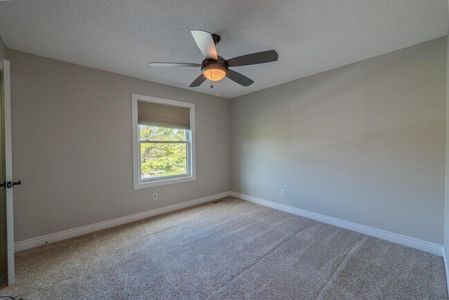 Building Photo - 7630 Alta View Blvd