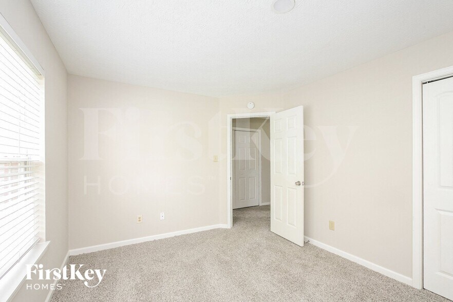 Building Photo - 6312 Hazelhatch Dr