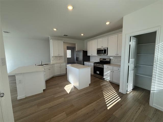 Building Photo - 1108 Flameleaf Dr