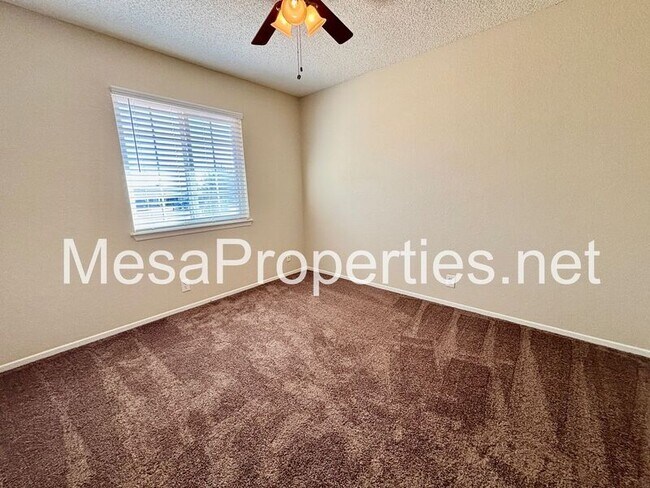 Building Photo - 22810 Nalatapa Rd