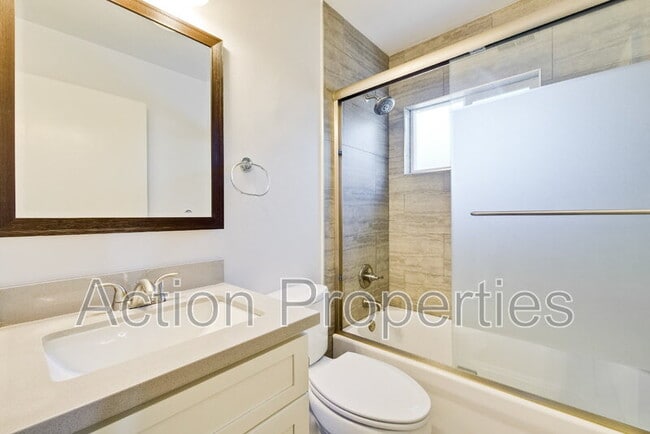 Building Photo - 1034 Tulane Dr