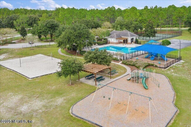 Building Photo - 721 Hazelmoor Ln