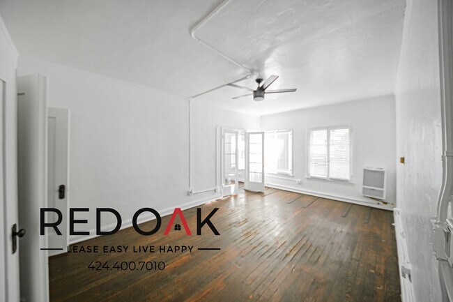 Building Photo - 854 S Oxford Ave