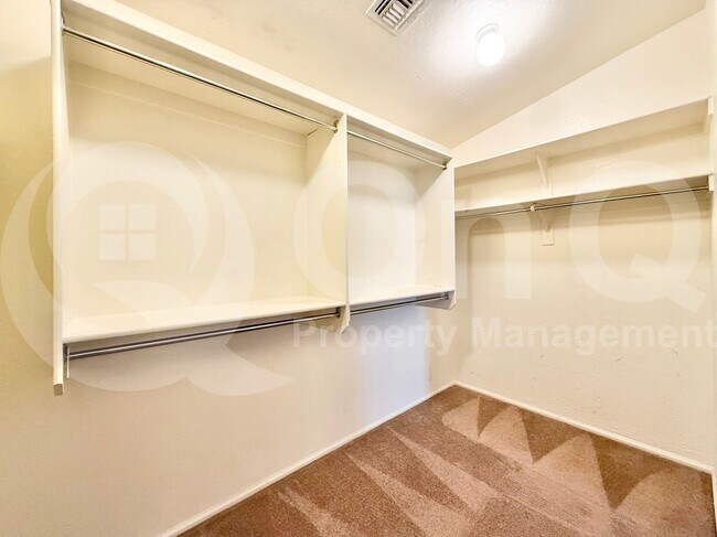 Building Photo - 16111 W Winslow Dr