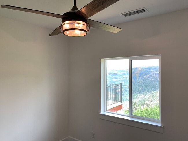 Building Photo - Breathtaking Paradise Retreat: Modern Home with Stunning Canyon Views and Next to Billie Park!