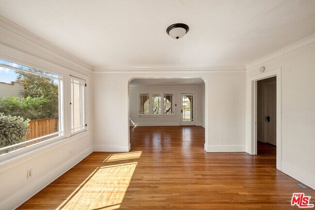 Building Photo - 1320 Eagle Vista Dr