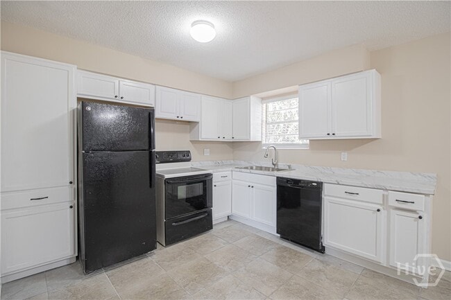 Building Photo - 7116 Skidaway Rd