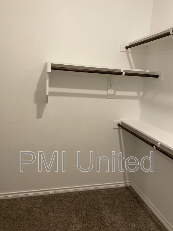 Building Photo - 2920 Brady Starr Dr