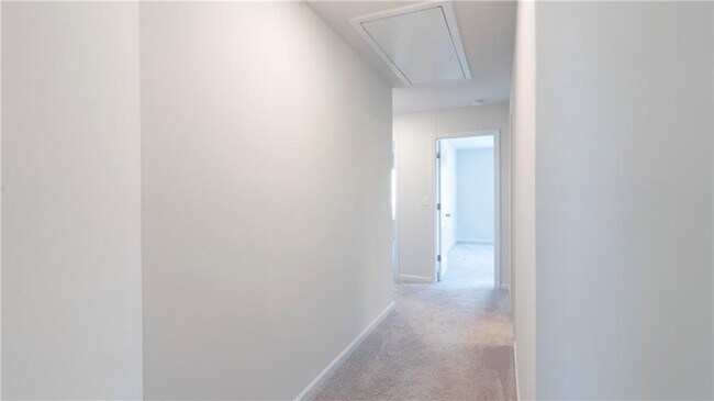 Building Photo - 3675 Abbey Wy