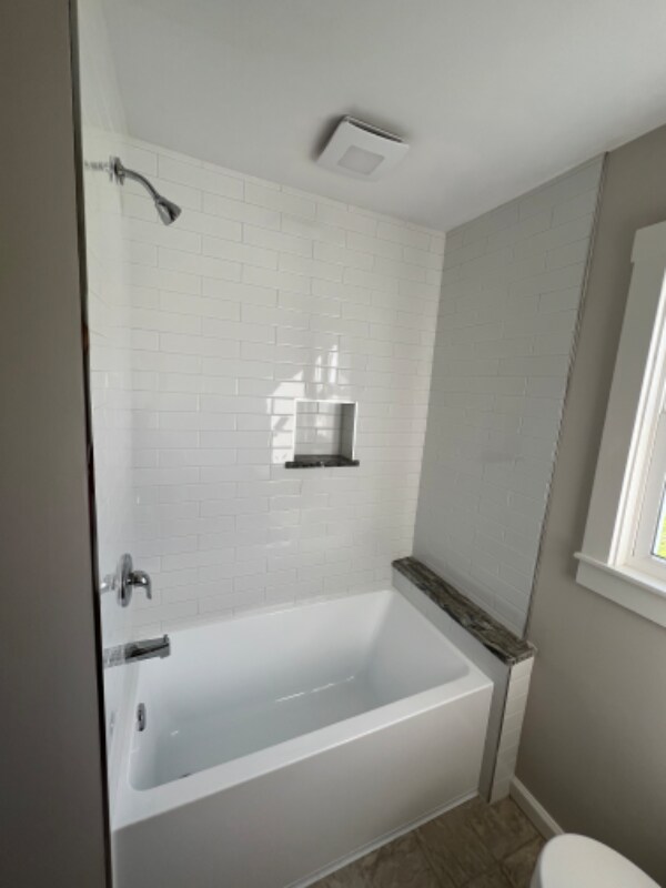 Building Photo - 148 Helena Dr