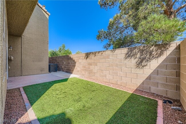 Building Photo - 6048 Attavilla Dr