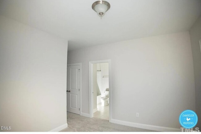 Building Photo - 628 Gold Coast Dr