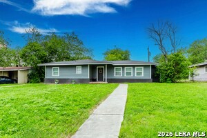 Building Photo - 210 Greenhaven Dr