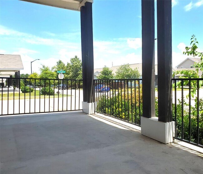 Building Photo - 217 Michaelis Dr