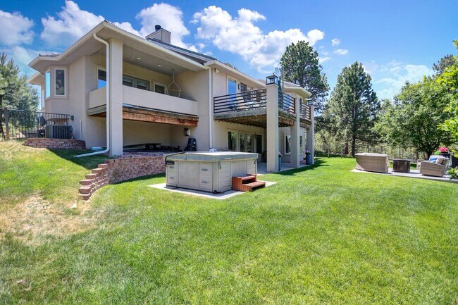 Building Photo - 10503 E Meadow Run