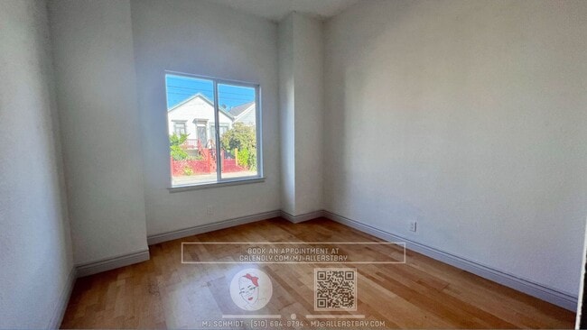 Building Photo - Spacious 2 bedroom with large storage room...