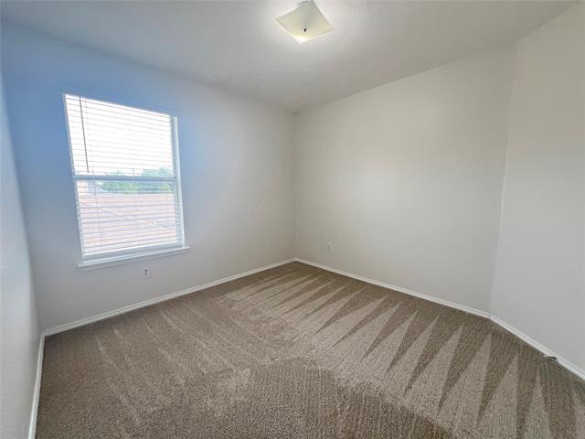 Building Photo - 6905 Fairfield Dr