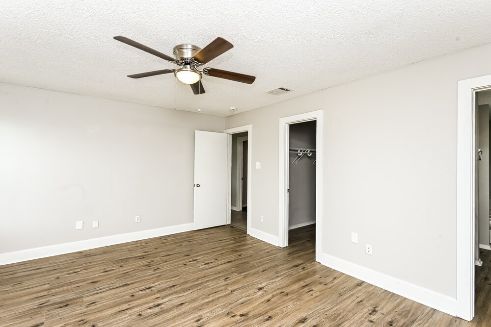 Building Photo - 10769 Braemoor Dr