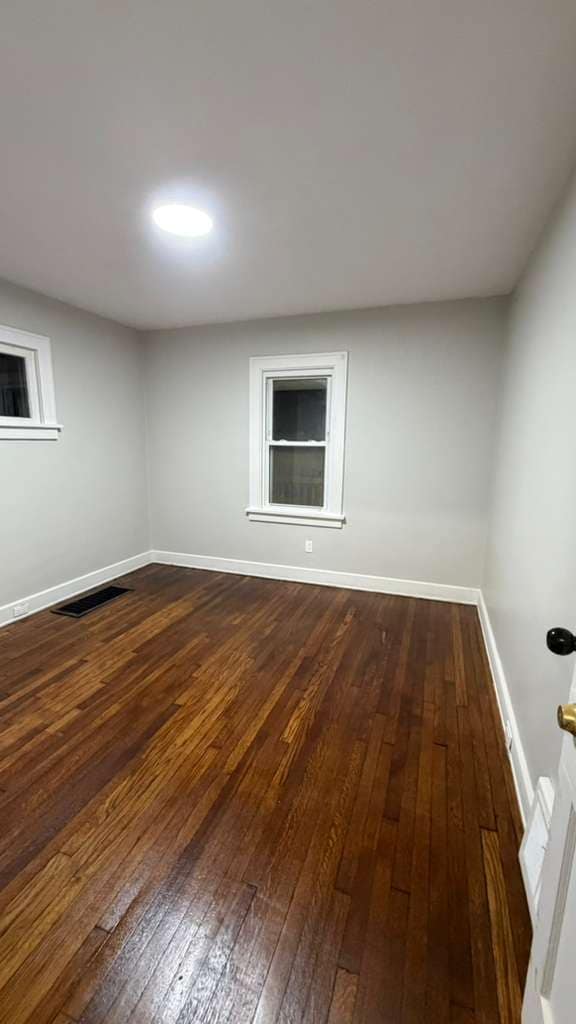 Building Photo - 13901 Tyler Ave