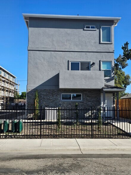 Building Photo - 232 W Pearl Ave
